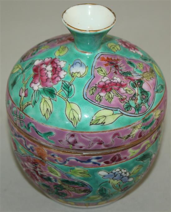 A Chinese famille rose enamelled porcelain chupu and cover, stamped Tongzhi mark, late 19th century, 13cm